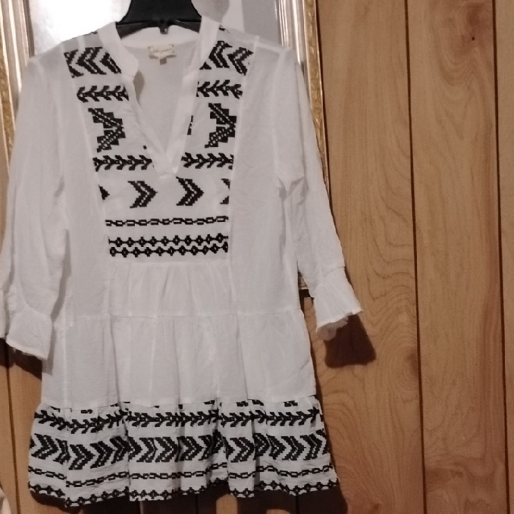 Industrie Clothing White Cream Embellished Tunic